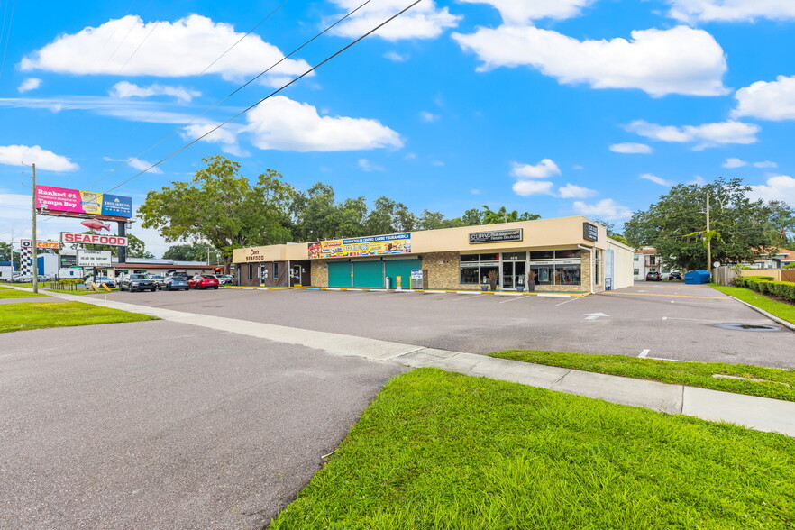 6815-6821 N Dale Mabry Hwy, Tampa, FL for sale - Building Photo - Image 2 of 16