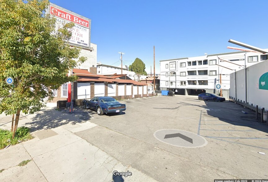 14917 Ventura Blvd, Sherman Oaks, CA for rent - Building Photo - Image 1 of 3