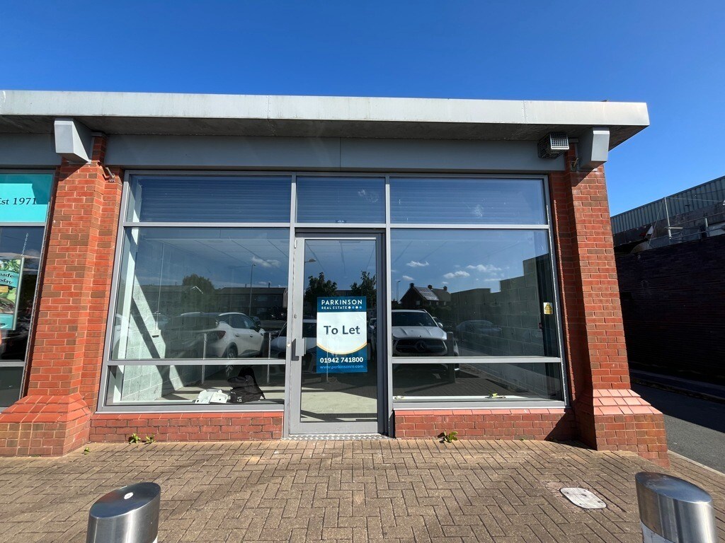 1-33 Borsdane Ave, Wigan to rent Building Photo- Image 1 of 5