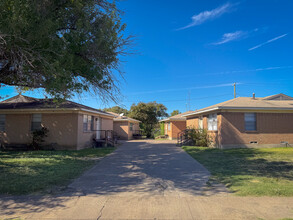 Duncanville Duplexes portfolio of 11 properties for sale on LoopNet.co.uk Building Photo- Image 1 of 18