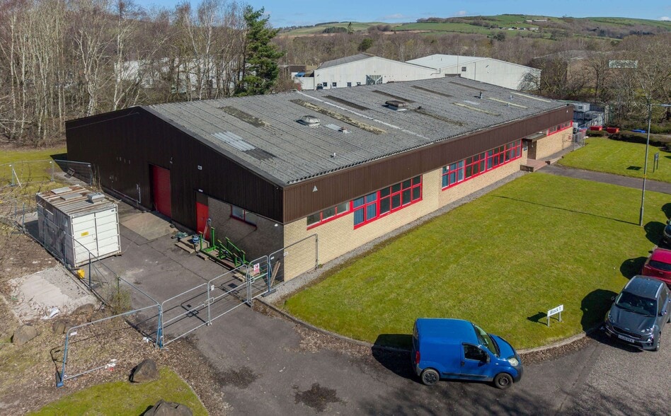 Tweedbank Dr, Galashiels to rent - Building Photo - Image 3 of 4