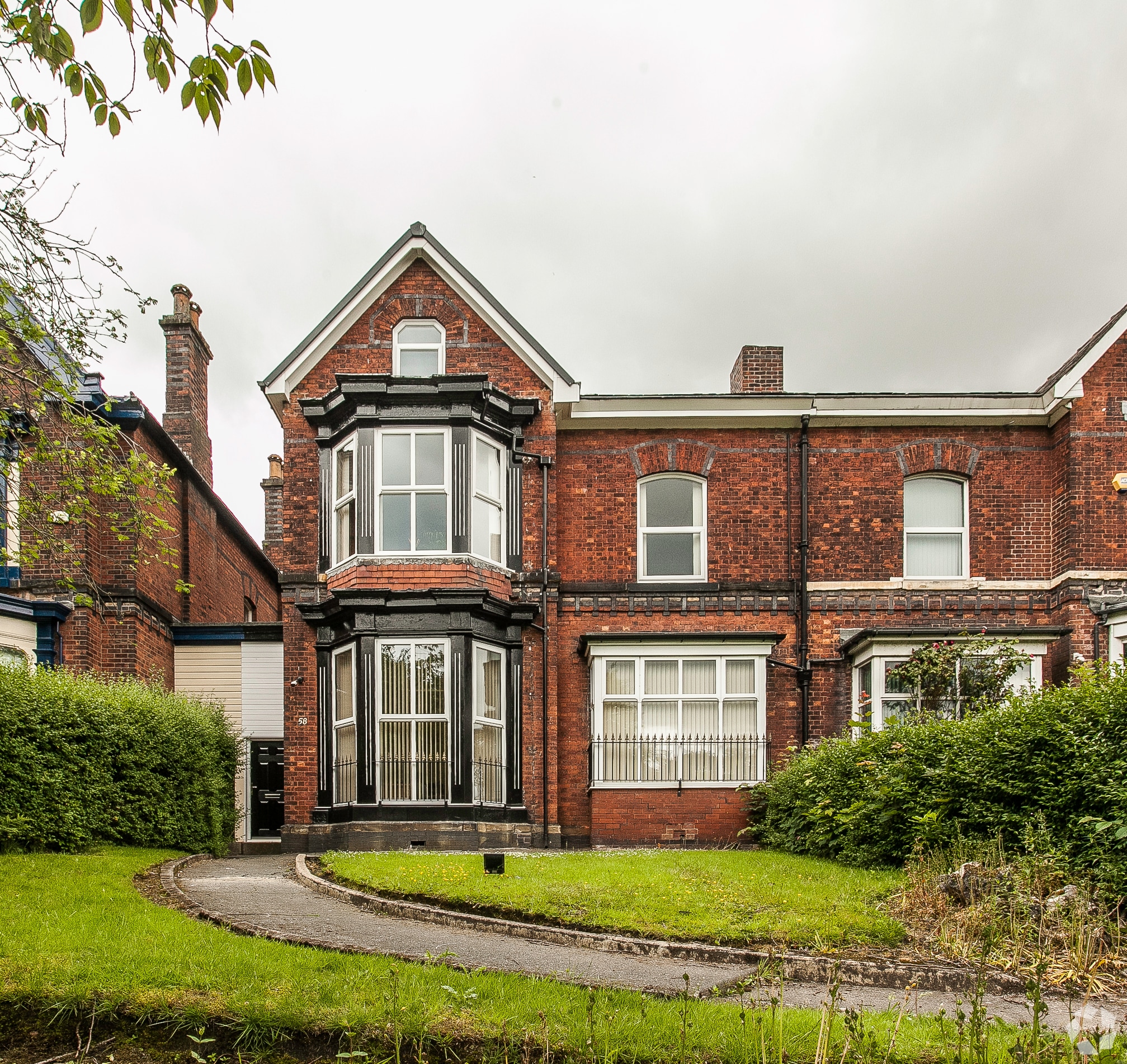 58 Chorley New Rd, Bolton to rent Building Photo- Image 1 of 6