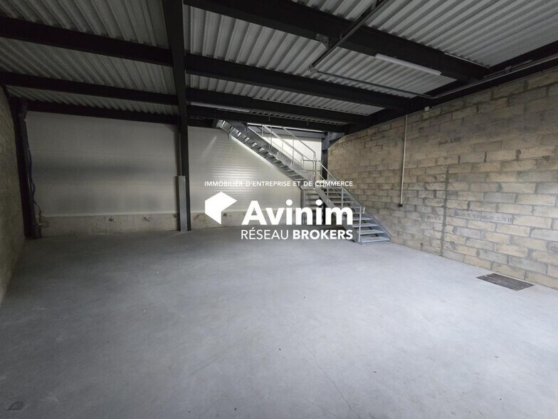 Industrial in Epinay Sur Seine to rent - Interior Photo - Image 3 of 8