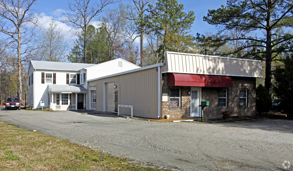 104 Industry Dr, Yorktown, VA for sale - Primary Photo - Image 1 of 1