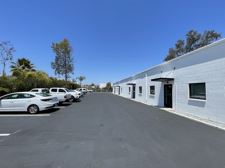 1250 Industrial Ave, Escondido, CA for rent - Building Photo - Image 2 of 10