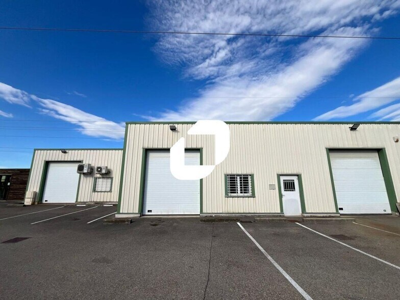 Light Industrial in Jonage to rent - Building Photo - Image 1 of 7