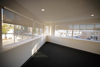 234 Marshall St, Redwood City, CA for rent Interior Photo- Image 1 of 1