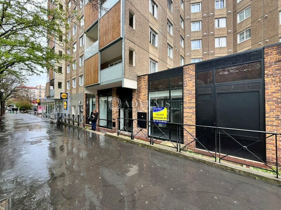 99 Avenue Gabriel Péri, Saint-Ouen-sur-Seine to rent Building Photo- Image 1 of 7