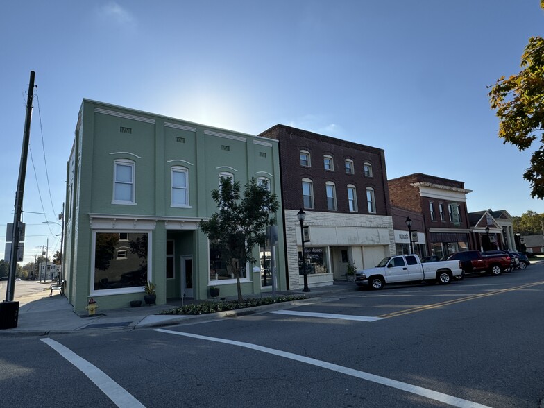 103 W Main St, Aberdeen, NC for rent - Building Photo - Image 2 of 4