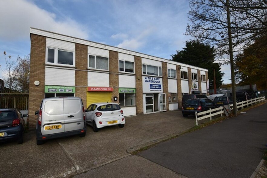 263 Church Rd, Benfleet for sale - Building Photo - Image 1 of 1