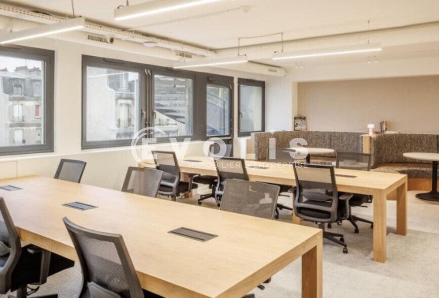 Office in Neuilly-sur-Seine to rent - Building Photo - Image 3 of 12