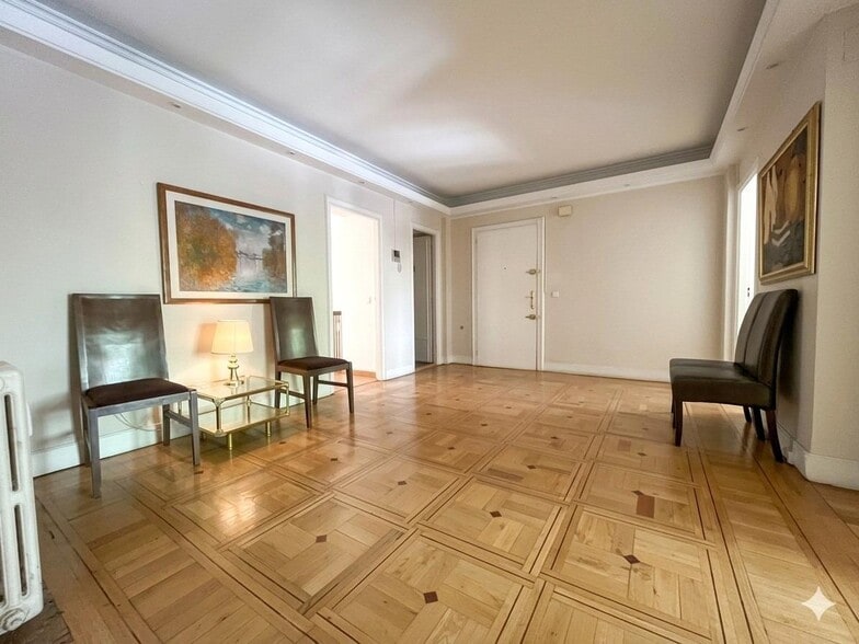 Build-to-Rent in Madrid, Madrid for sale - Interior Photo - Image 1 of 6