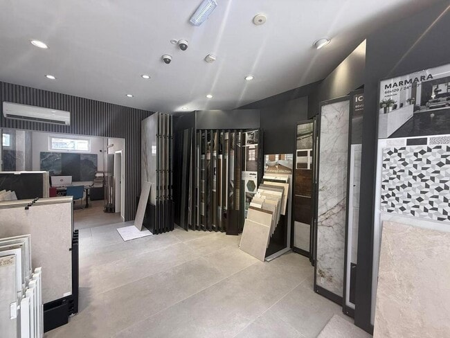 More details for 82 Brent St, London - Retail to Rent