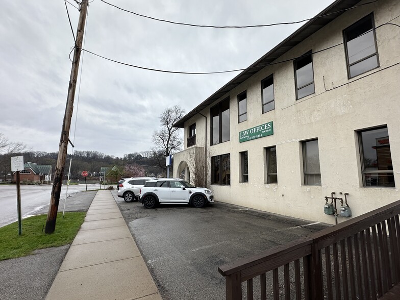 262 S Water St, Kittanning, PA for rent - Building Photo - Image 2 of 5