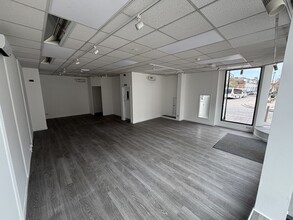 197 High St, Dumfries to rent Interior Photo- Image 1 of 3