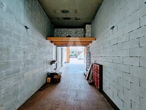 1 Rue Fourny, Buc for sale Interior Photo- Image 2 of 5