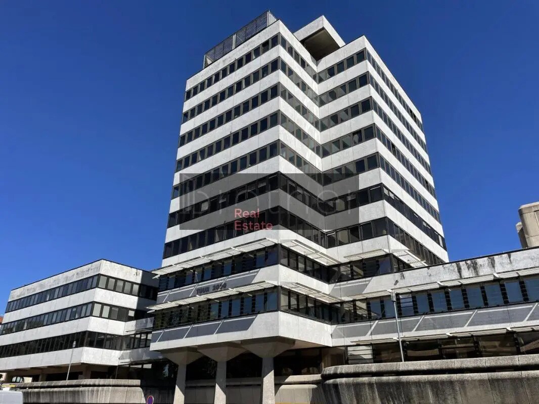 Office in Bordeaux to rent Building Photo- Image 1 of 6