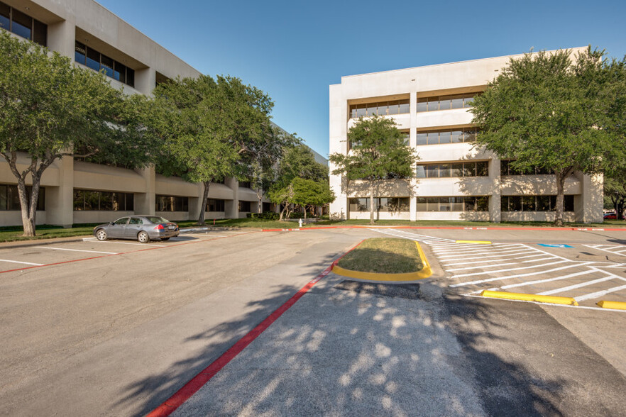 12000 Ford Rd, Dallas, TX for rent - Building Photo - Image 2 of 19