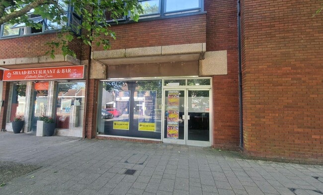 More details for 299-313 Fleet Rd, Fleet - Retail to Rent