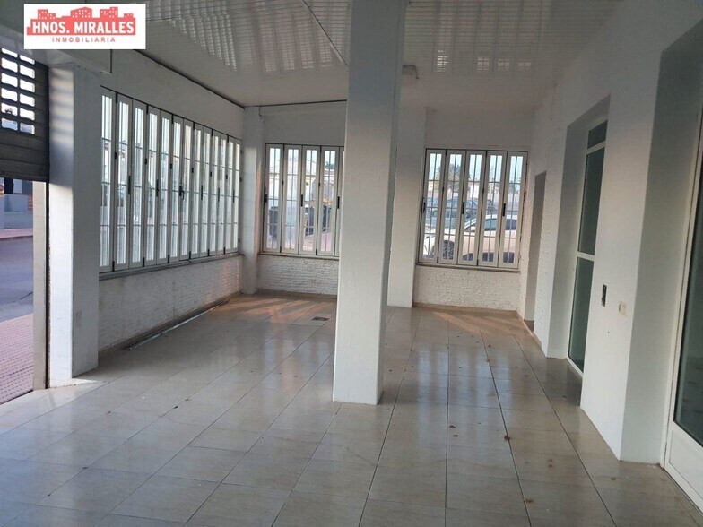 Retail in Rojales to rent - Interior Photo - Image 1 of 5
