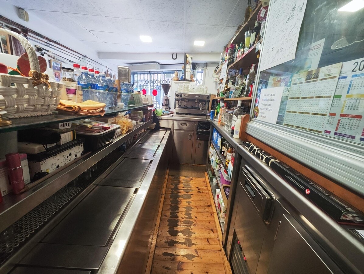 Barcelona, BAR 08027 -  -  - Interior Photo - Image 1 of 1