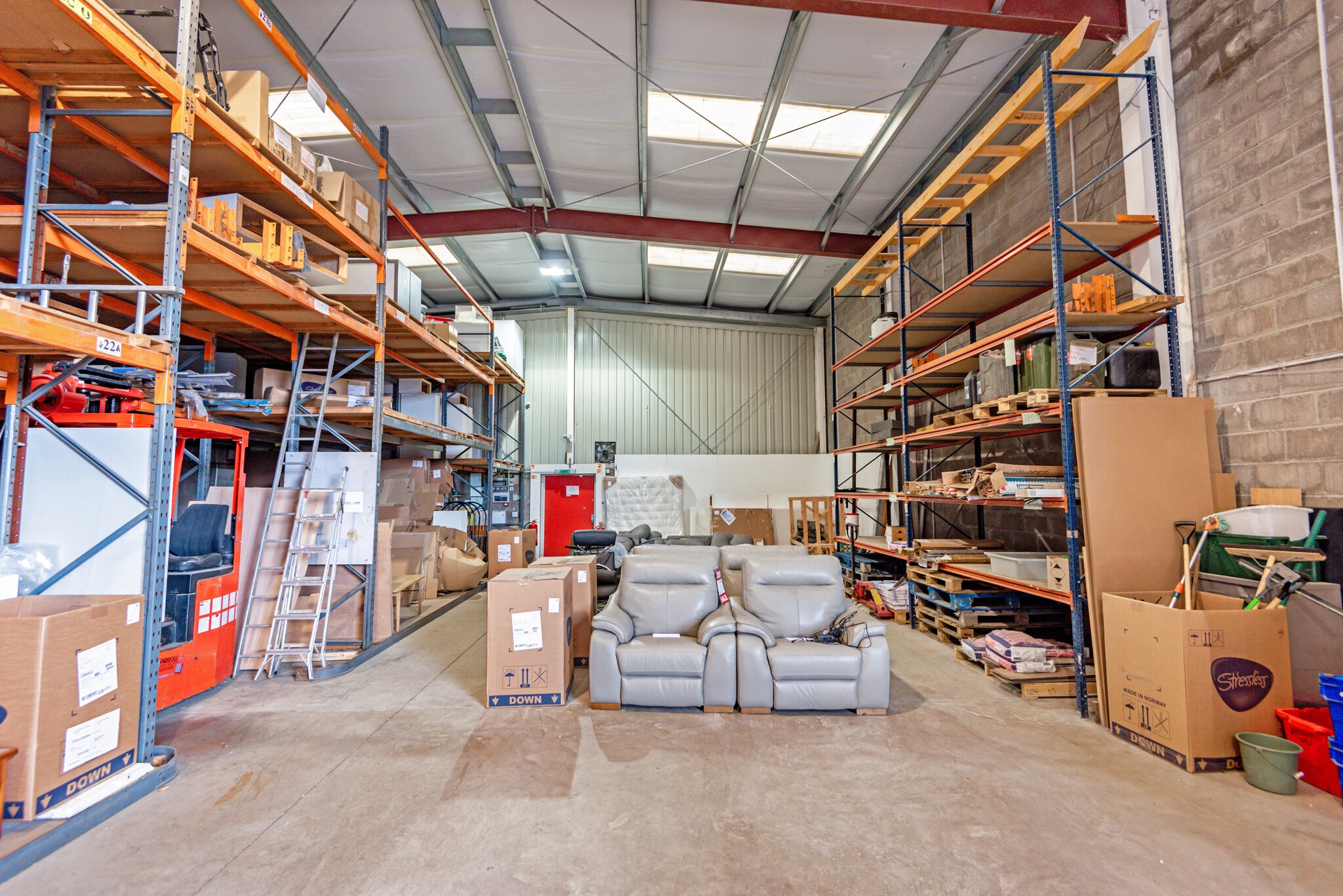 3 Pentland Industrial Estate, Loanhead to rent Interior Photo- Image 1 of 3