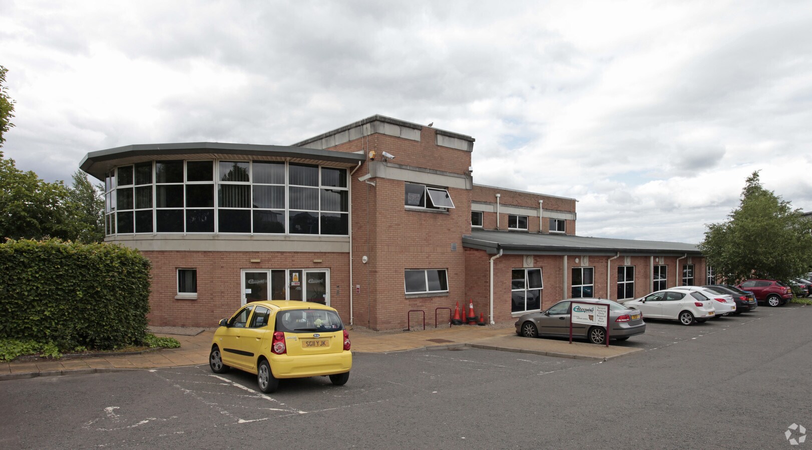 Strathkelvin Pl, Kirkintilloch G66 1XQ Enterprise House UK