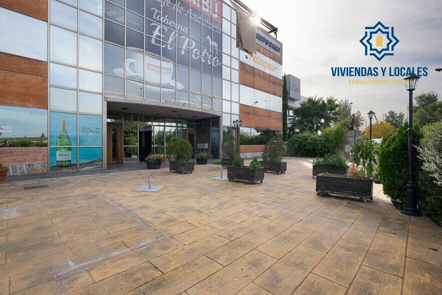 Office in Armilla, Granada for sale - Building Photo - Image 1 of 36