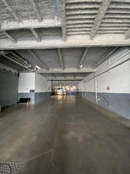 Industrial in Saint-Maur-des-Fossés to rent - Interior Photo - Image 2 of 3