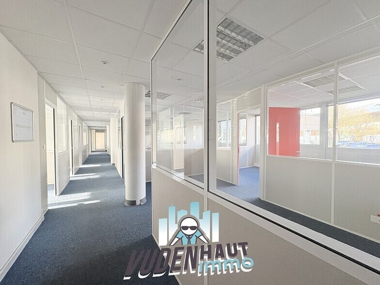 Office in Labège to rent - Interior Photo - Image 1 of 9