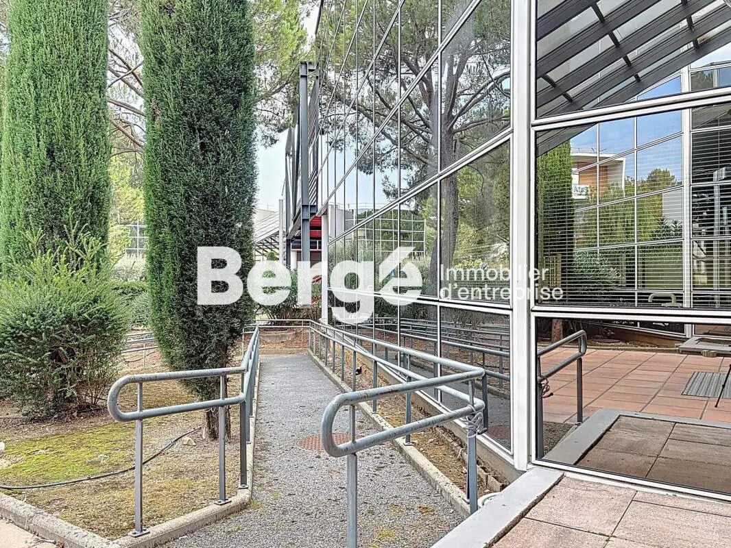 Office in Valbonne to rent Building Photo- Image 1 of 7