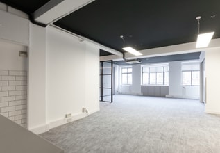 63-64 Margaret St, London to rent Interior Photo- Image 2 of 7