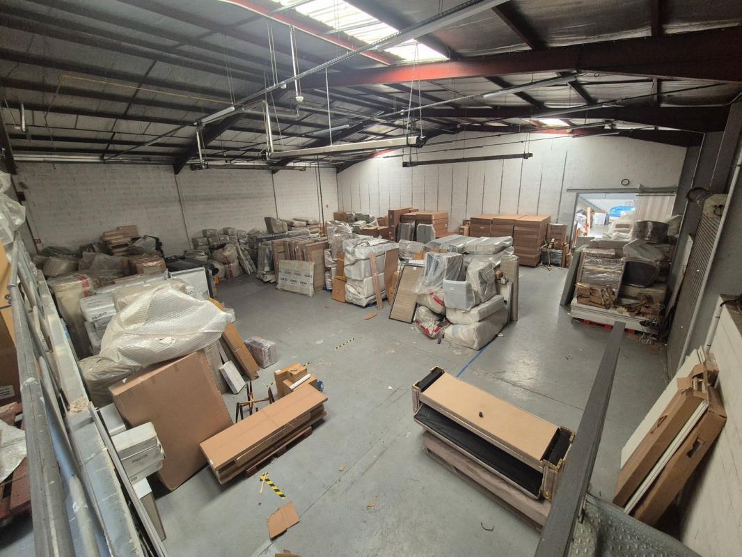 Industrial in Saint-Soupplets to rent Interior Photo- Image 1 of 4