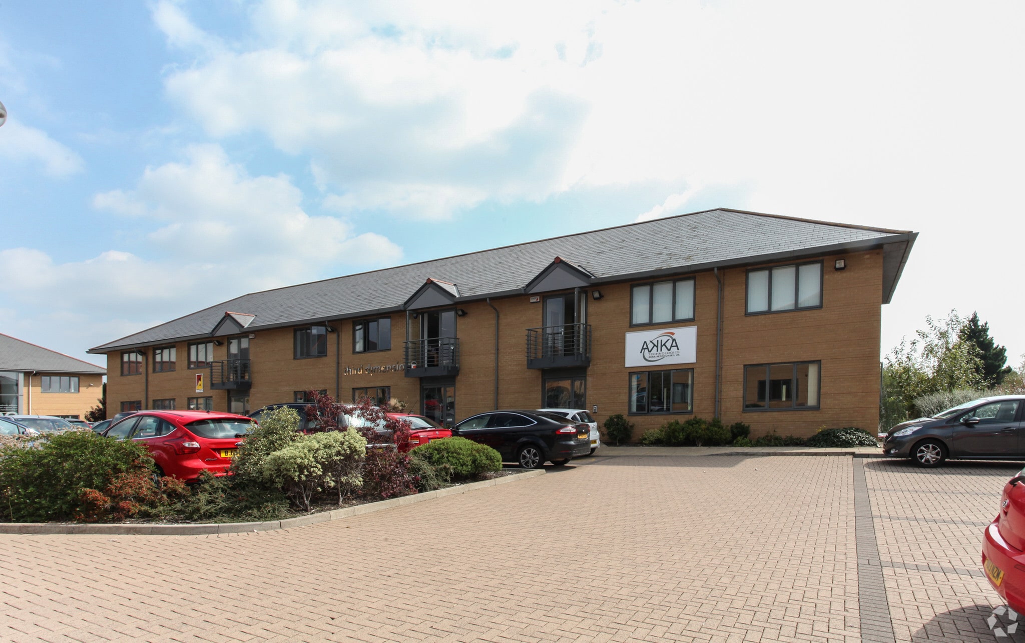 Golf Course Ln, Bristol to rent Primary Photo- Image 1 of 3