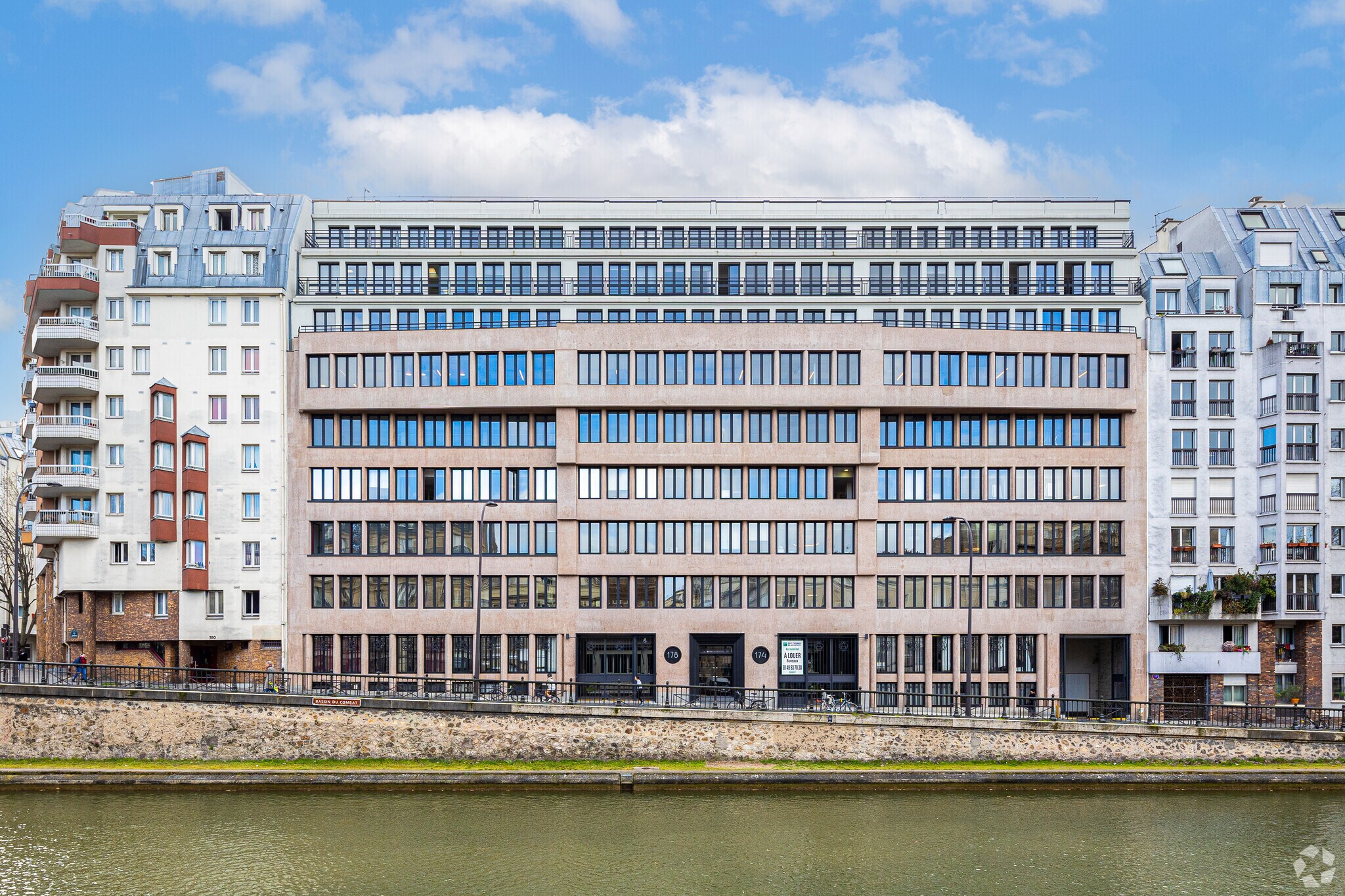 Co-working Space in Paris to rent Primary Photo- Image 1 of 7