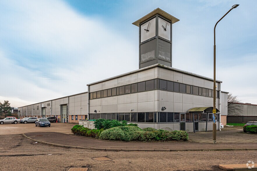 Flassches Yard, Edinburgh for sale - Primary Photo - Image 1 of 1