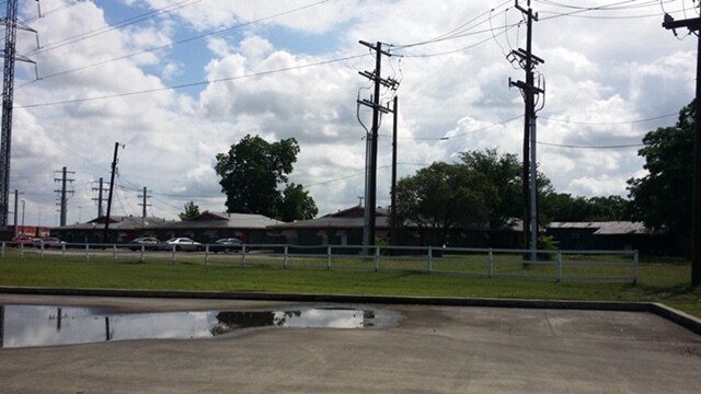 101 MacRae Ln, Kirby, TX for sale - Building Photo - Image 3 of 14