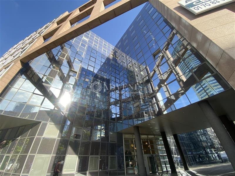 22 Place Des Vosges, Courbevoie to rent Building Photo- Image 1 of 13
