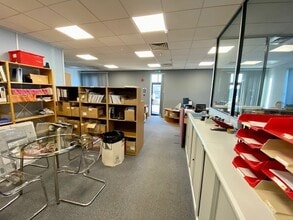 Chapel St, Thatcham to rent Interior Photo- Image 2 of 11