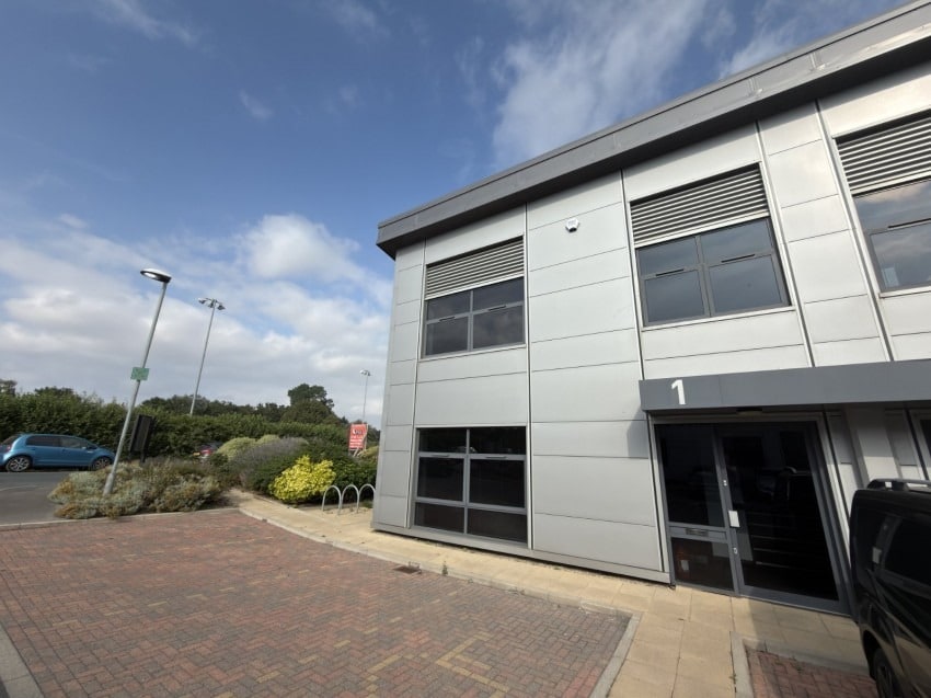 Manse Ln, Knaresborough to rent Building Photo- Image 1 of 11