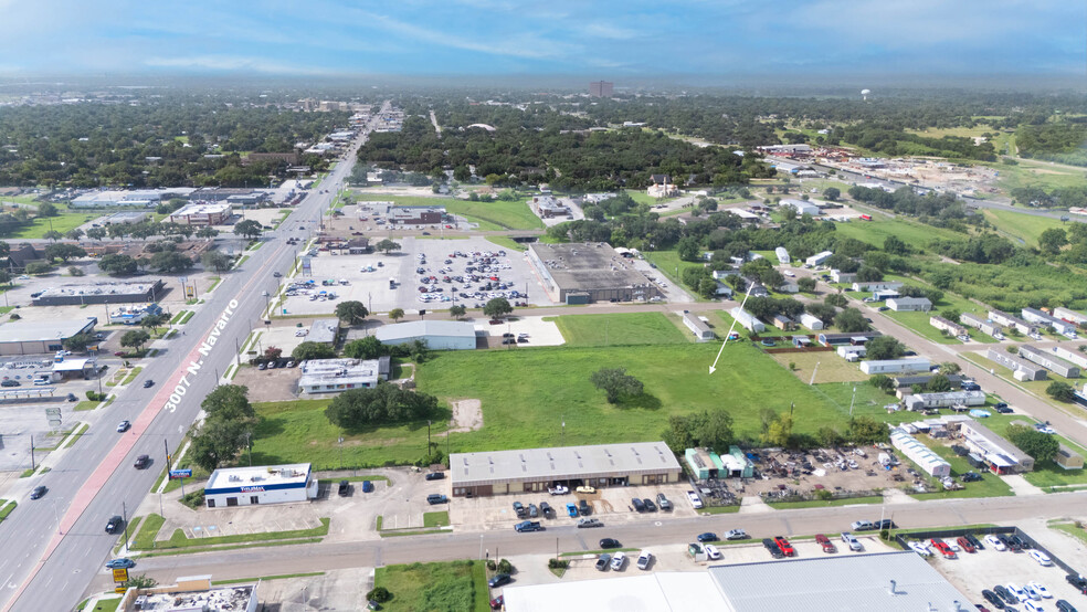 3007 N Navarro St, Victoria, TX for sale - Aerial - Image 2 of 16