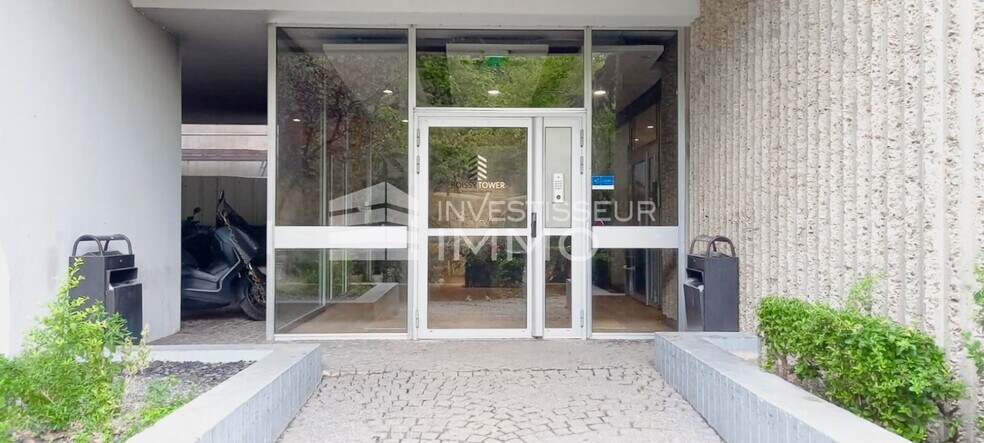 Office in Boissy Saint Leger to rent - Building Photo - Image 3 of 6
