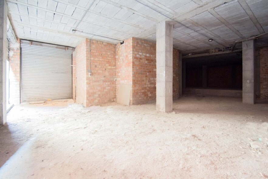 Retail in Granada, Granada for sale - Building Photo - Image 2 of 15