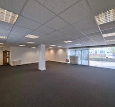 65 London Rd, Gloucester to rent Interior Photo- Image 1 of 2