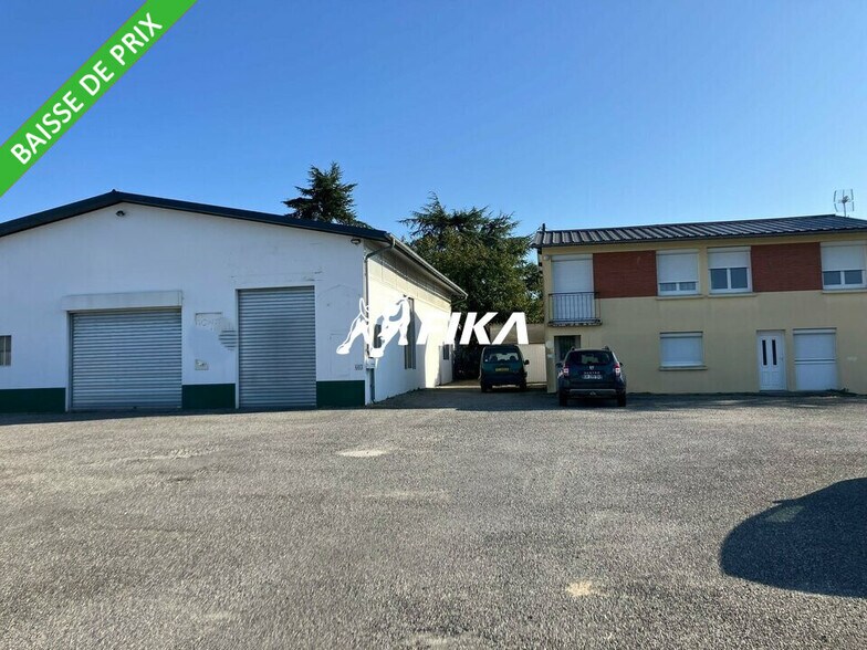 Light Industrial in Odars for sale - Building Photo - Image 2 of 9