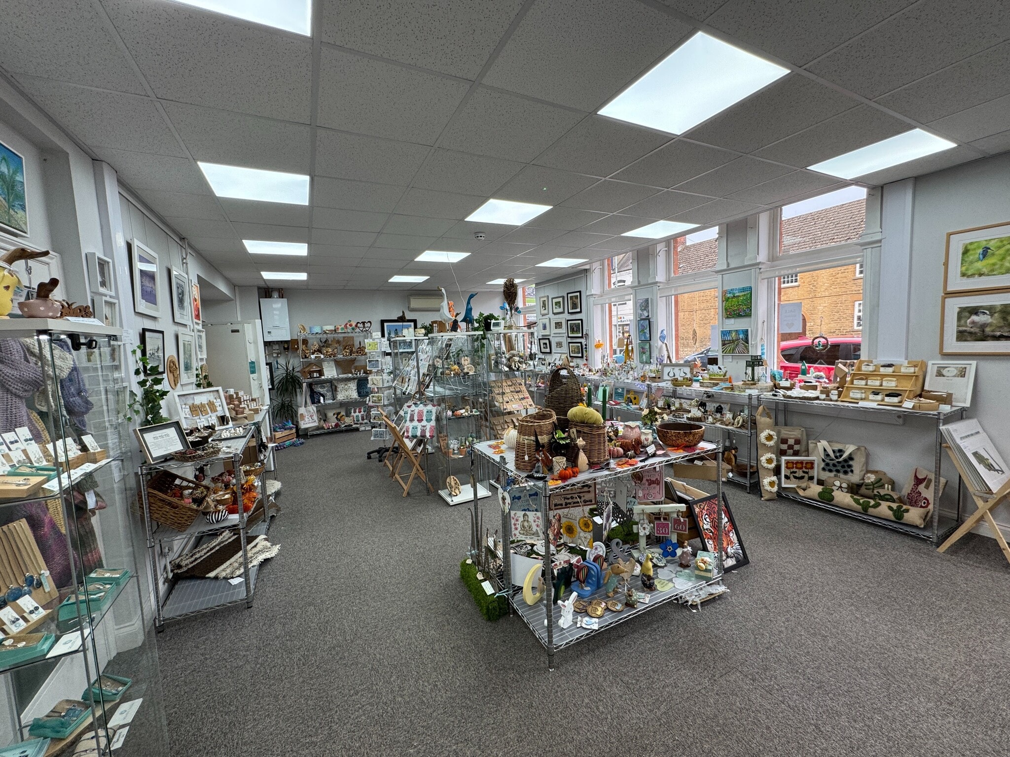 42 Brook Street, Raunds to rent Interior Photo- Image 1 of 6