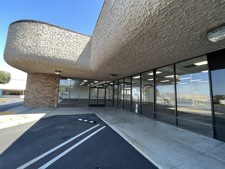 2635-2669 Somersville Rd, Antioch, CA for rent - Building Photo - Image 2 of 9