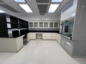 319 N Bernardo Ave, Mountain View, CA to rent Building Photo- Image 1 of 4