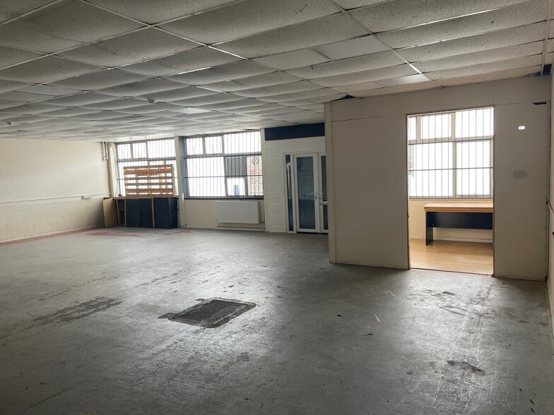 Bristol Rd, Bridgwater to rent - Interior Photo - Image 3 of 11