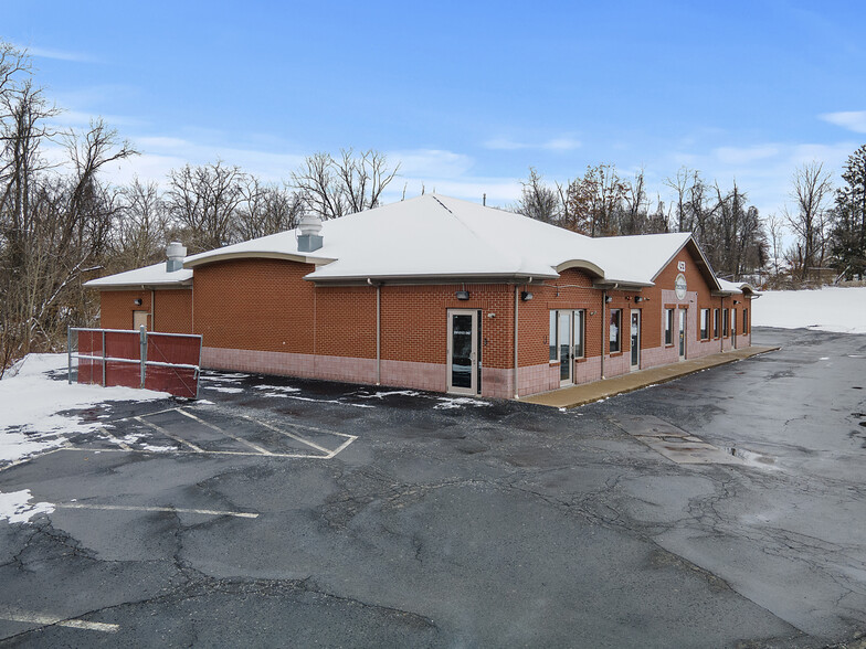 453 Valley Brook Rd, Canonsburg, PA for rent - Building Photo - Image 1 of 10